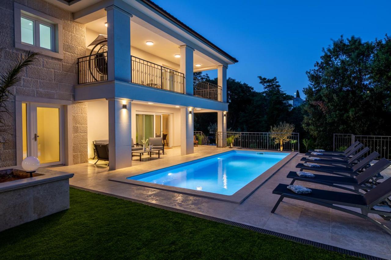 Villa Pafran With Heated Pool Krk Krk Town Kültér fotó