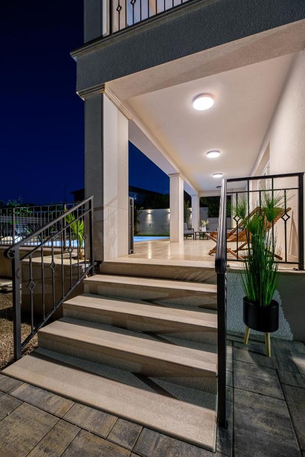 Villa Pafran With Heated Pool Krk Krk Town Kültér fotó