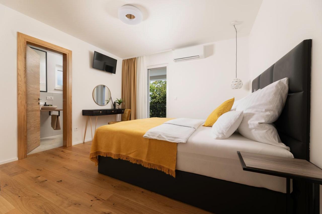 Villa Pafran With Heated Pool Krk Krk Town Kültér fotó