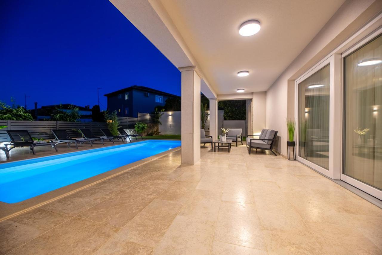Villa Pafran With Heated Pool Krk Krk Town Kültér fotó