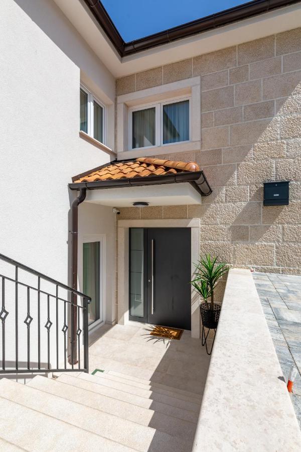Villa Pafran With Heated Pool Krk Krk Town Kültér fotó
